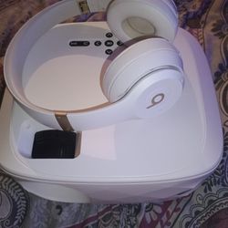 Beats And Projector 📽️