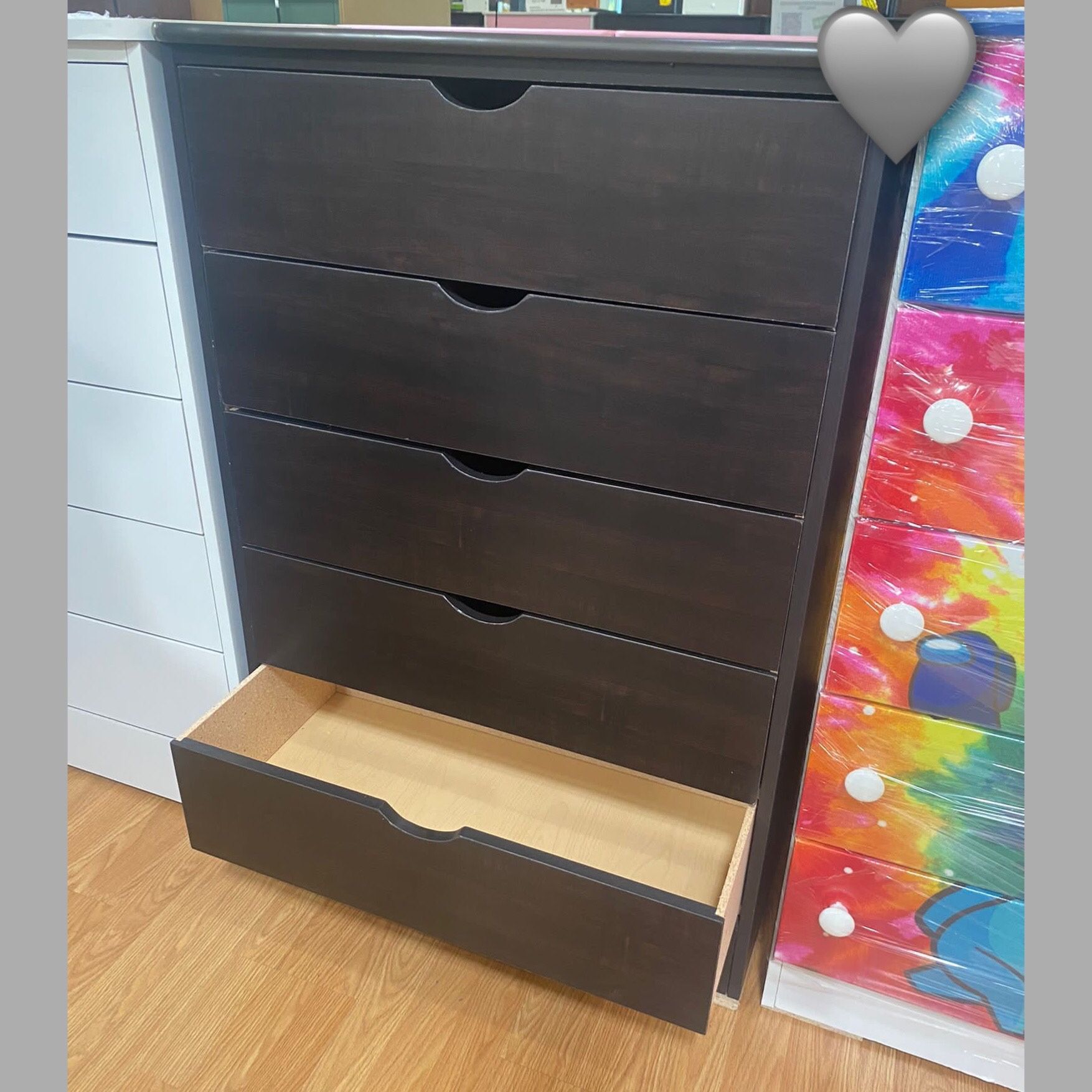 Dresser No Knobs