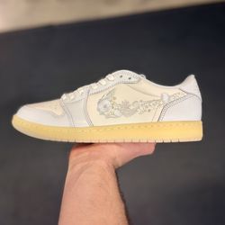 Air Jordan 1 Retro Low OG “Rabbit Floral Swoosh” Sizes 8 - 13 IN HAND BRAND NEW