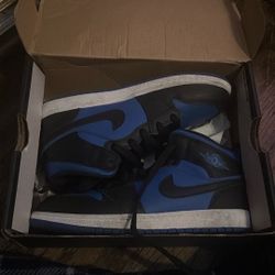Jordan 1 Mid