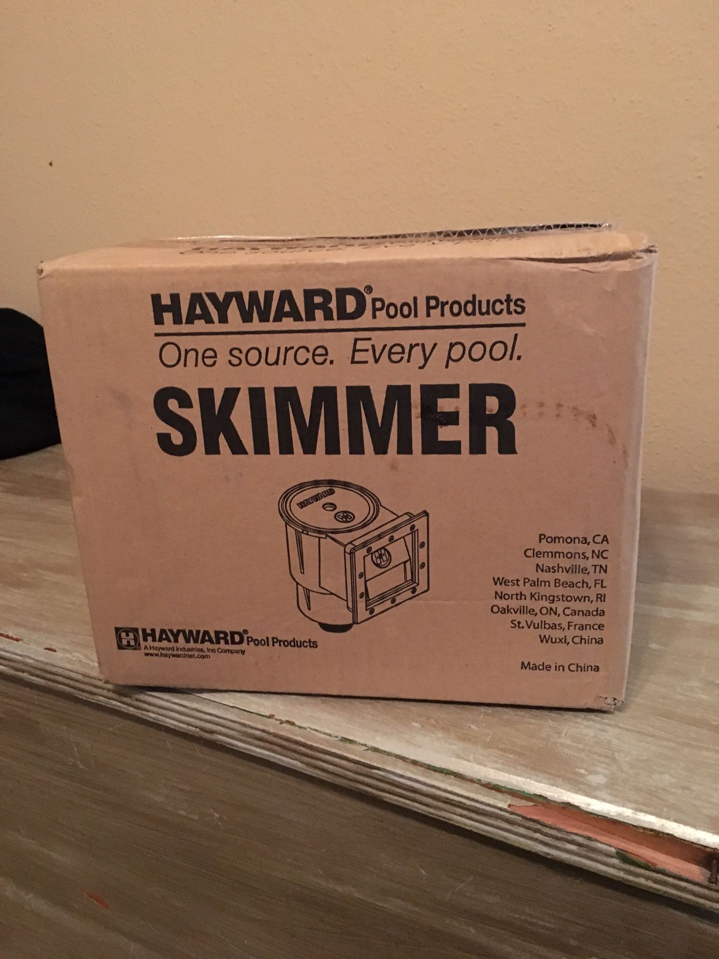 Pool skimmer