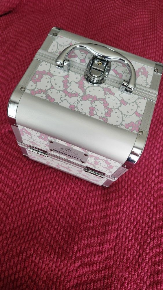 Impressions Hello Kitty Make Up Case