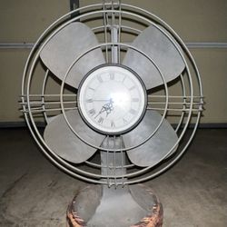 Vintage-Style Fan Clock – Metal Decor