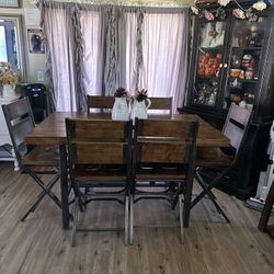 Kitchen Table 