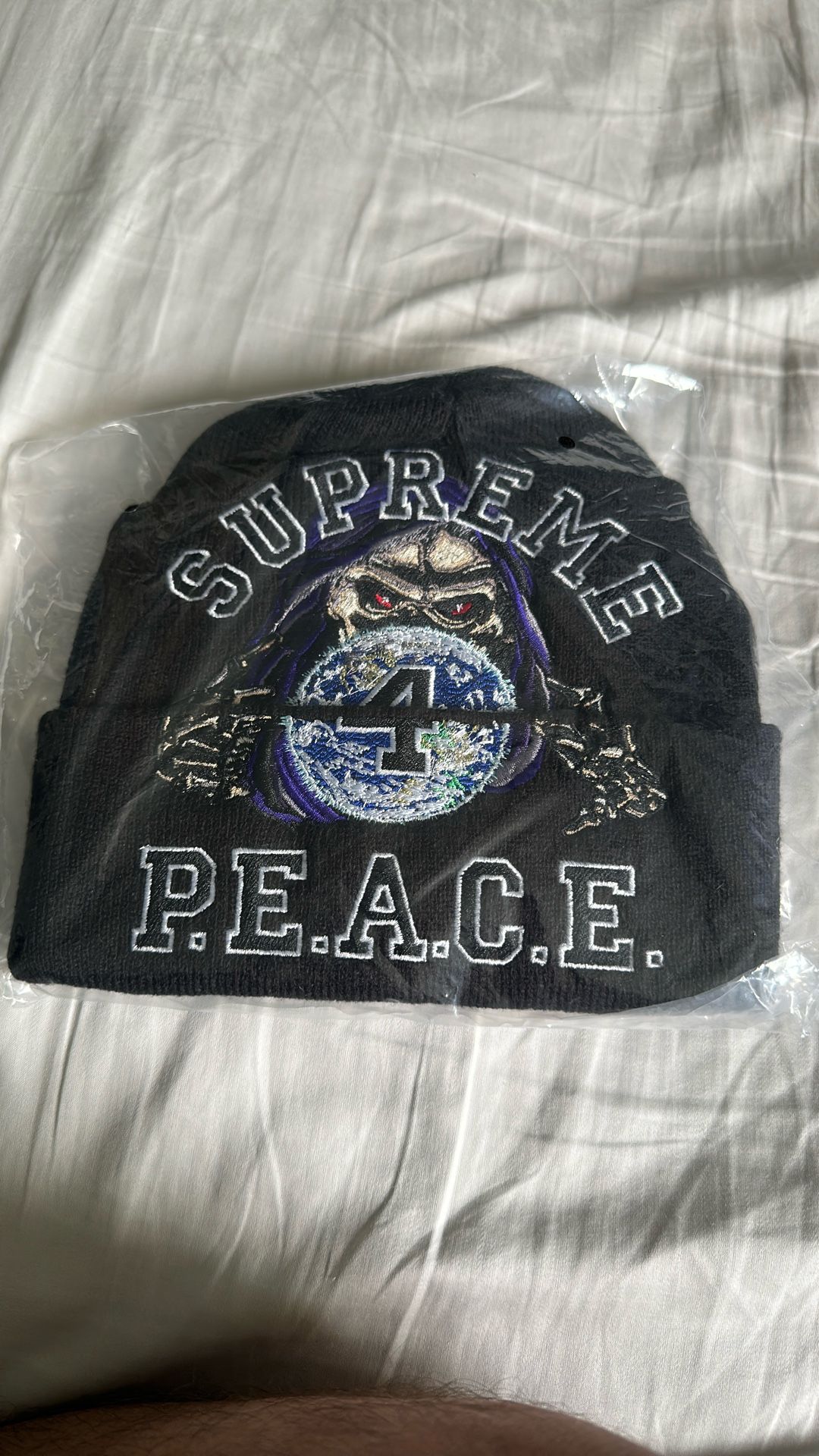 Supreme P.E.A.C.E Beanie