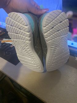 Women’s Speedo shoes size 7