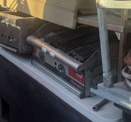 Wyott Champion Countertop Gas Charbroiler, Untested, As-Is
