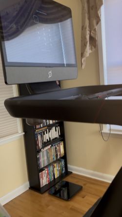 2019 Peloton Tread Plus in Excellent Condition with 0-50 Rides - New York, NY