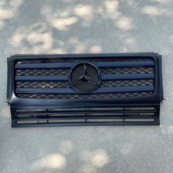 G500 G550 G55 Maybe G63 Front Grille Black