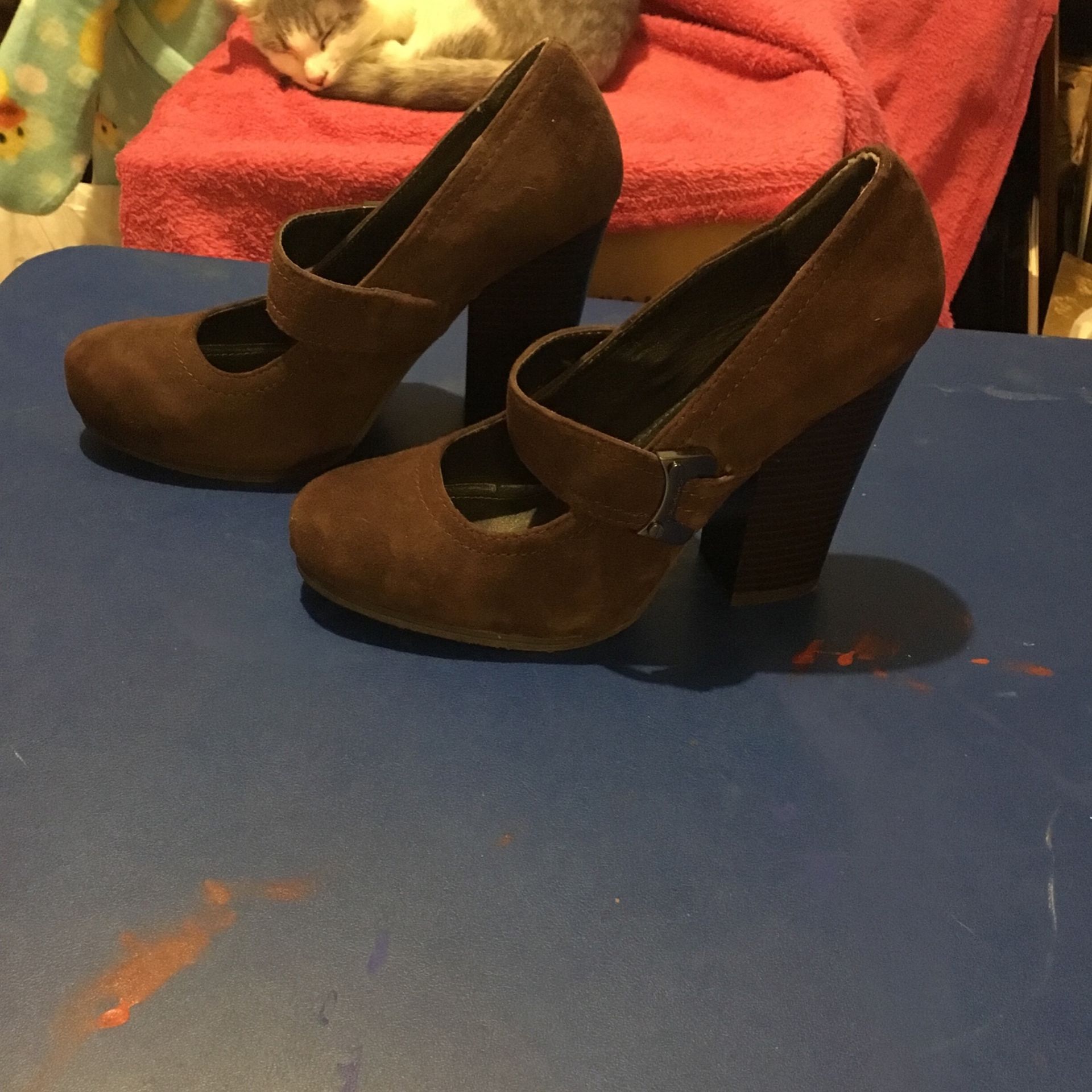 Dark Brown Sz 7 1/2 Calvin Klein Suede Feel Chunky Heal W/ Strap And Buckle
