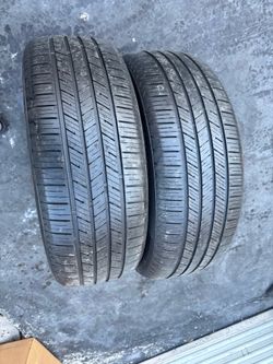 Set of 2 nice tires 235/55/20 ( We install & balance)