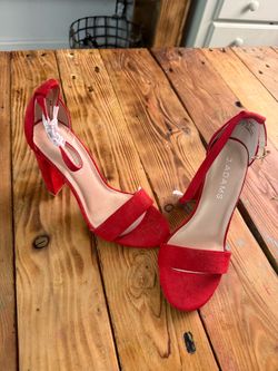 Size 6 women’s heels