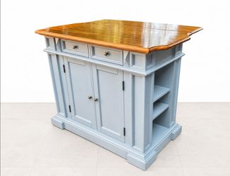 Kitchen island