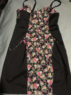 Guess dress size 5
