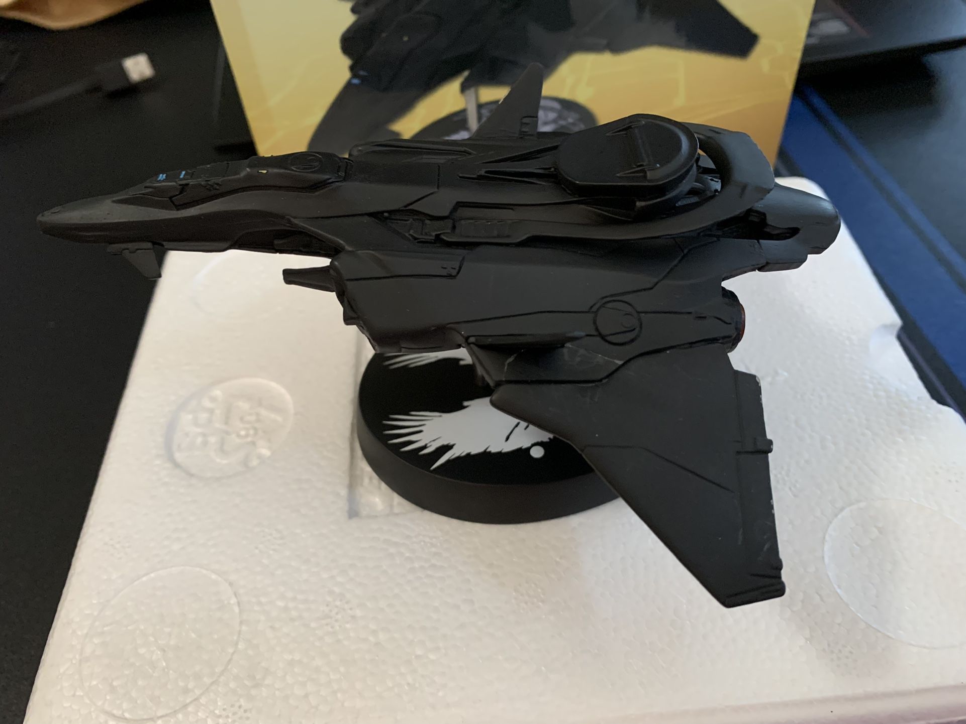 Halo 5 Guardians UNSC Prowler Ship Replica Statue