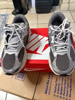 NIKE MEN SHOES SIZE 11