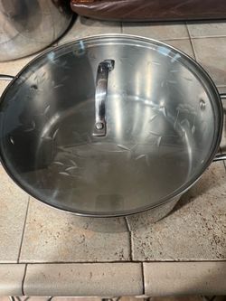 Large Stainless Steel Pot with Lid 6 qt.