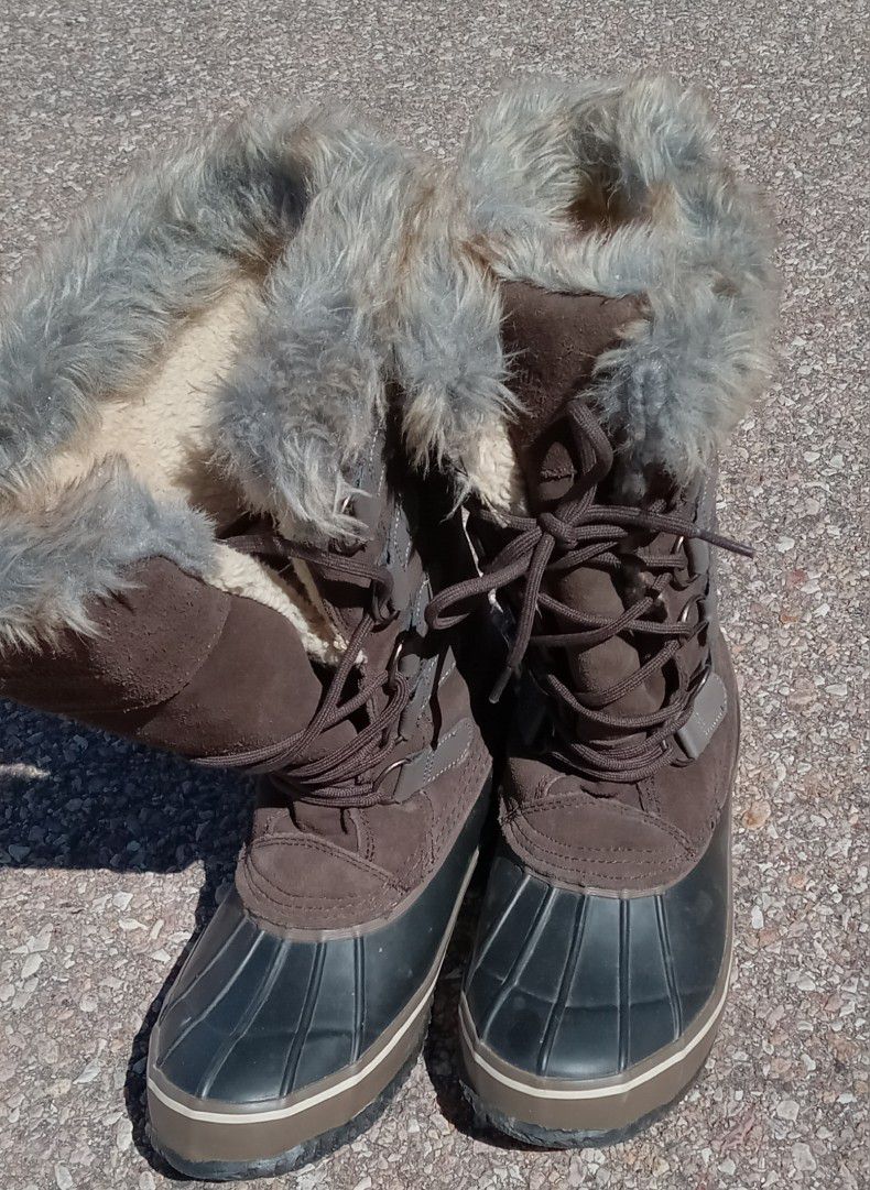 Ladies NORTHSIDE Snow Boots Size 9