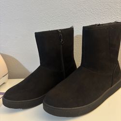 Size 4 Boots
