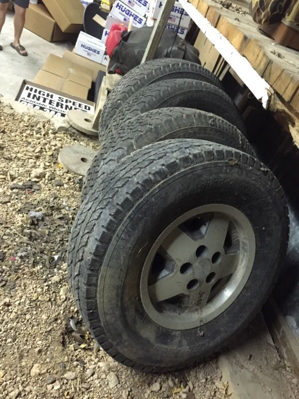 Jeep tires