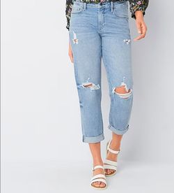 Trendy Lt. Wash Distressed Boyfriend Fit  Jeans