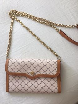 Rioni Clutch with Gold Chain Straps