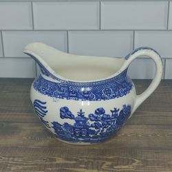 China Pot And Dispenser