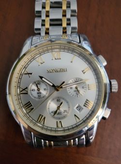 Songdu Men's Chronograph Quartz  (Silvertone/Goldtone Watch 