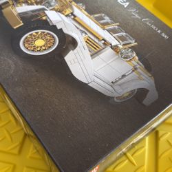 Mould King 10003 Classic Car Model Kit, 