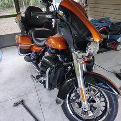 Harley Davidson Limited Low Miles 5,800