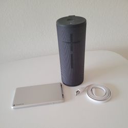 Boom 3 Ultimate Ears Bluetooth Speaker Including a Charging bank
