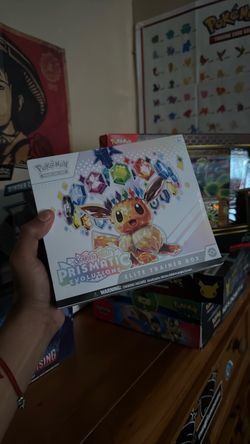 Prismatic evolution elite trainer box Pokemon cards