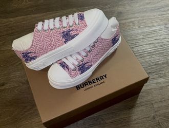 Burberry Women’s Shoes