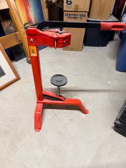 Heavy-Duty table top Corker