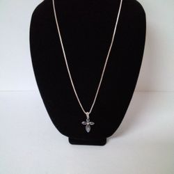 A Beautiful Necklaces With Beautiful Cross . Silver Plated .