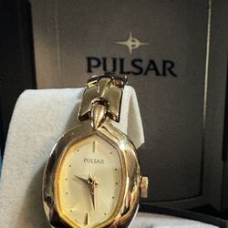 Pulsar gold Watch 