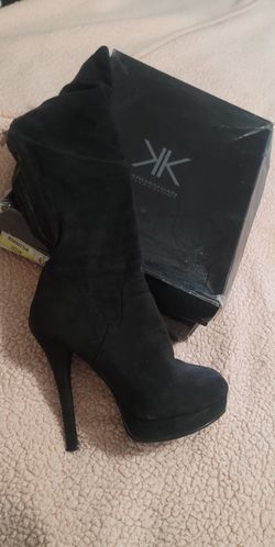 Some Used And Some New Sizes 6 ,7 And 71/2