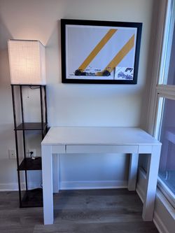 Desk with with lamp