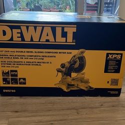 DEWALT DWS780 12-Inch Double Bevel Sliding Compound Miter Saw. 