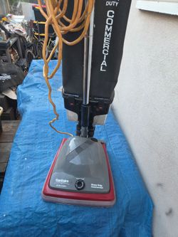 Sanitaire commercial vacuum