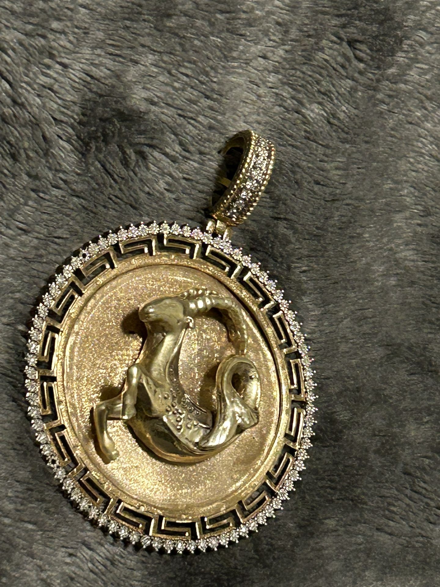 Brand new 10k gold .75ct diamond custom Goat pendant 2.70inch 22.6g all real no trades