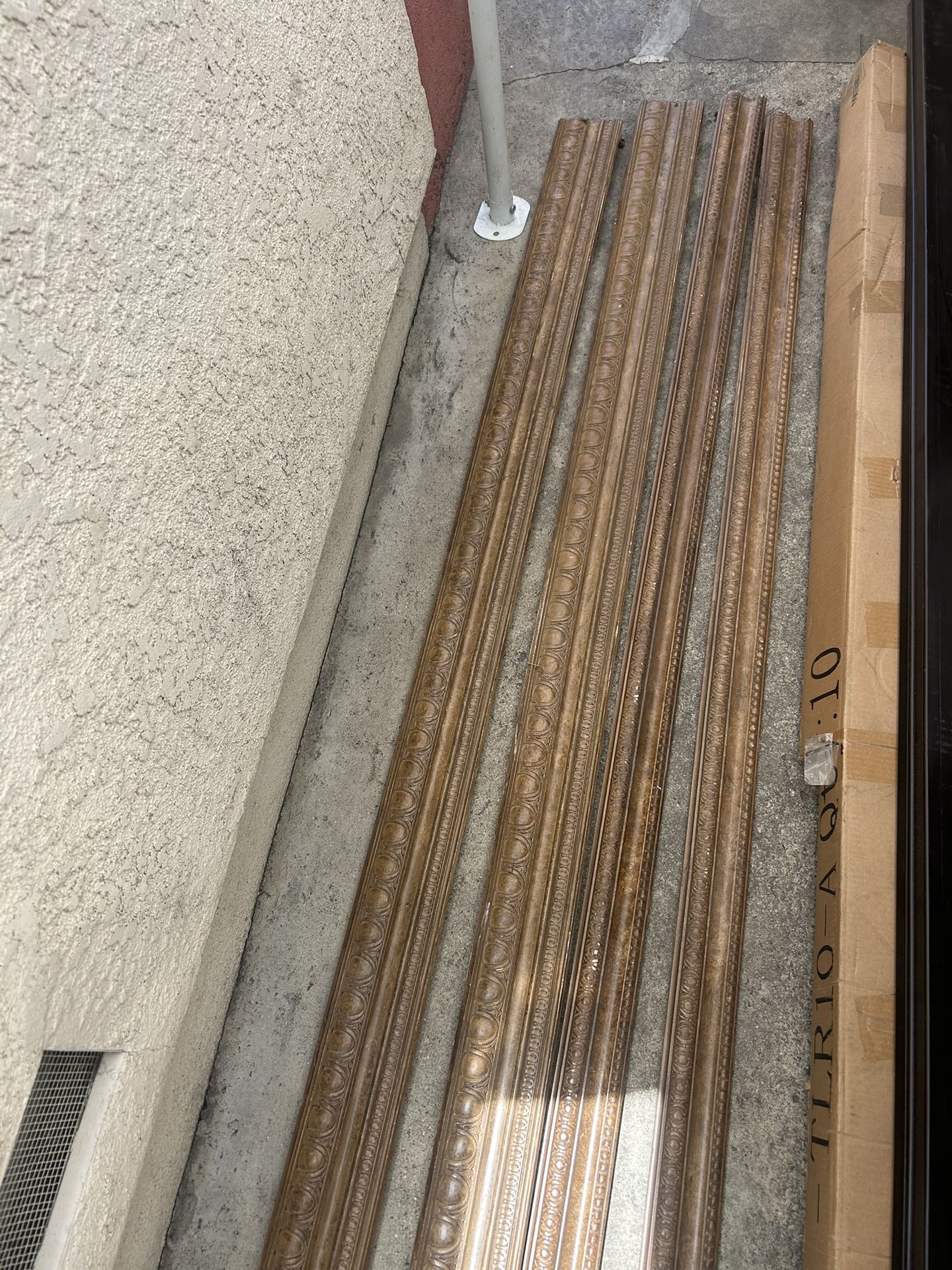 Crown Molding