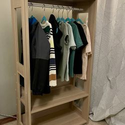 Kid’s Freestanding Wardrobe 