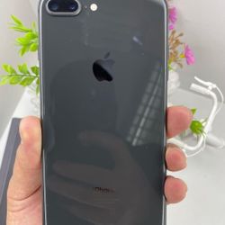 iPhone 8 plus 64GB Unlocked