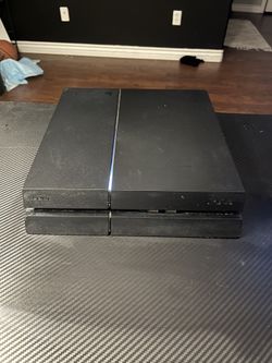 PS4 and Monitor