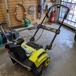 RYOBI 40V HP Brushless 18 in. Single-Stage Cordless  Snow Blower (Tool-Only ) no battery or charger