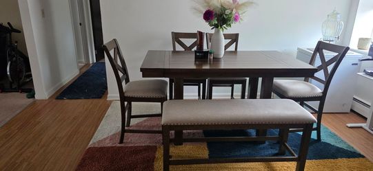 Dinning table