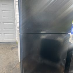 GE profile Black Fridge For Sale 