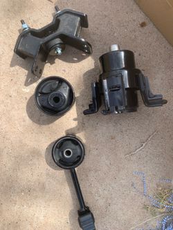 Toyota Camry 4Pcs Motor Mounts