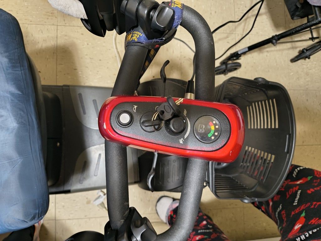 GOOD SCOOTER IN GOOD CONDITION